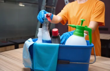 Floor cleaning and polishing services in San Antonio – professional cleaners restoring shine and cleanliness to tile, marble, and hardwood floors.